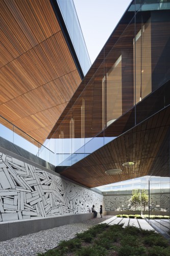Centra Metropark; Iselin, New Jersey / Kohn Pedersen Fox (KPF)