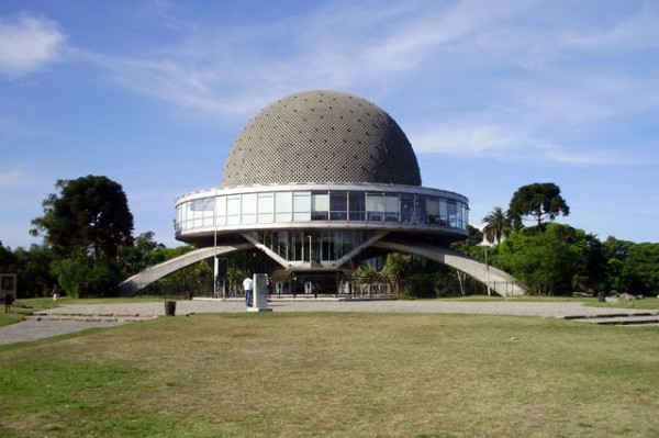 Planetario Galileo Galilei Gets Inflatable Headphones