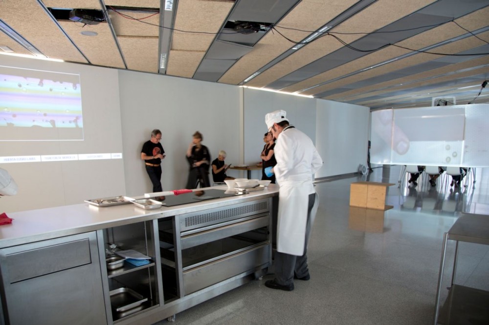 Smart Tasting Prototype / Think Big Factory