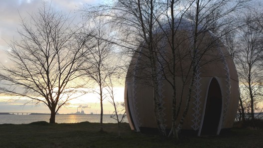 Fire Shelter: 01 (7)