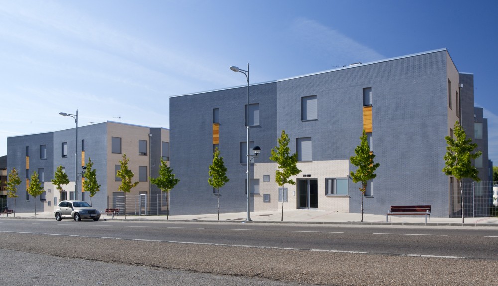 Parcial Plan R-8 (90 + 15 housing) / Virginiaarq