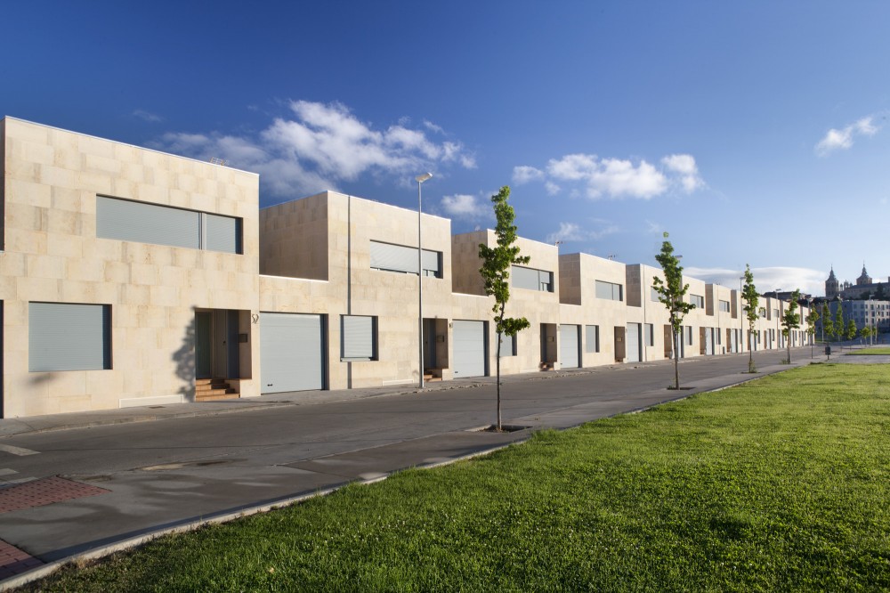 Parcial Plan R-8 (90 + 15 housing) / Virginiaarq