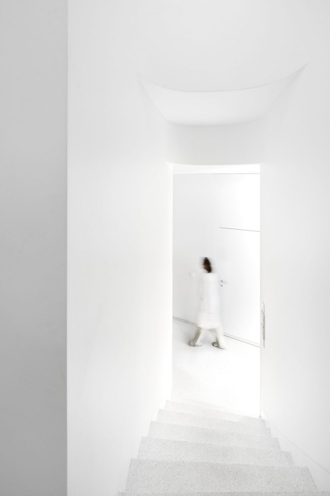 Lordelo Pharmacy / José Carlos Cruz – Arquitecto
