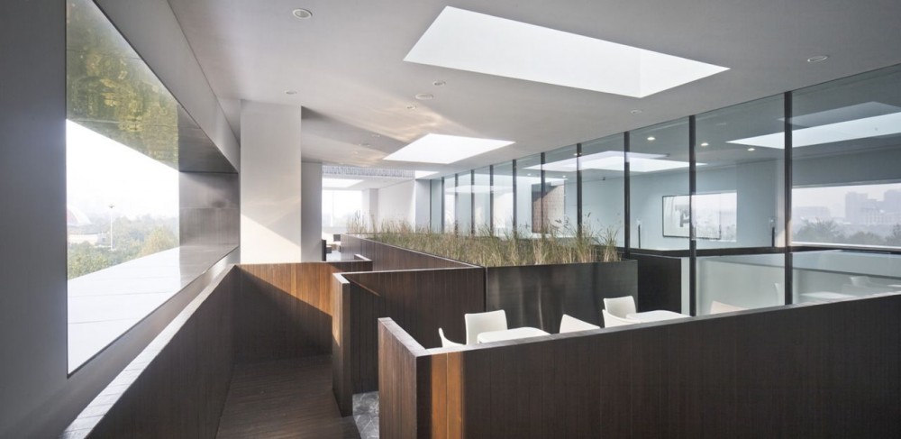 Yingjia Club at Vanke Beijing / Neri & Hu