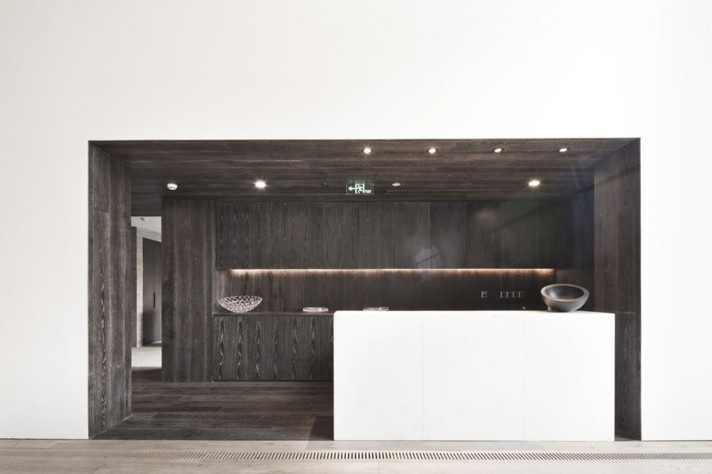 Yingjia Club at Vanke Beijing / Neri & Hu