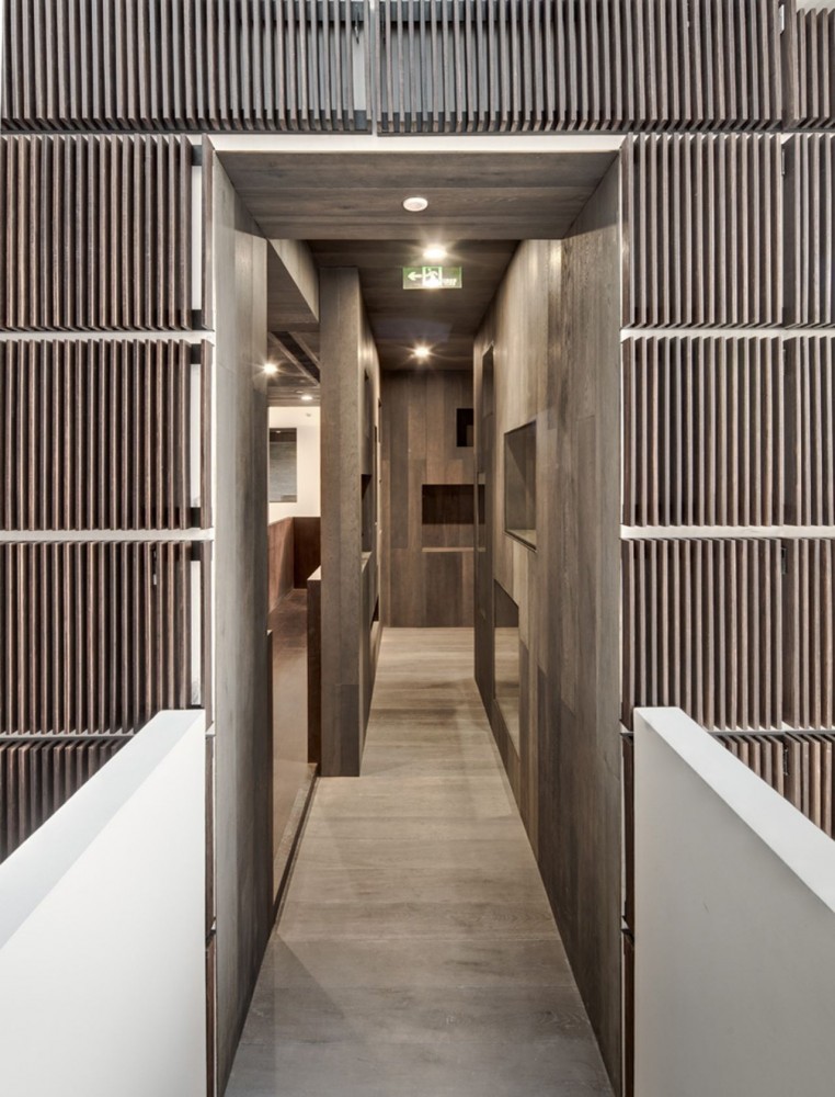 Yingjia Club at Vanke Beijing / Neri & Hu