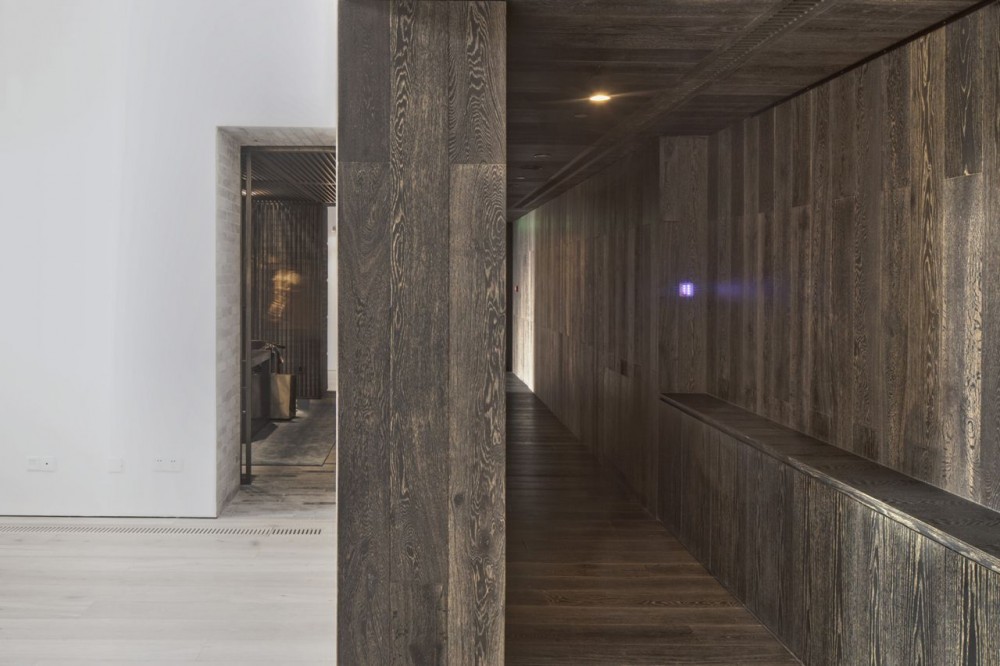 Yingjia Club at Vanke Beijing / Neri & Hu