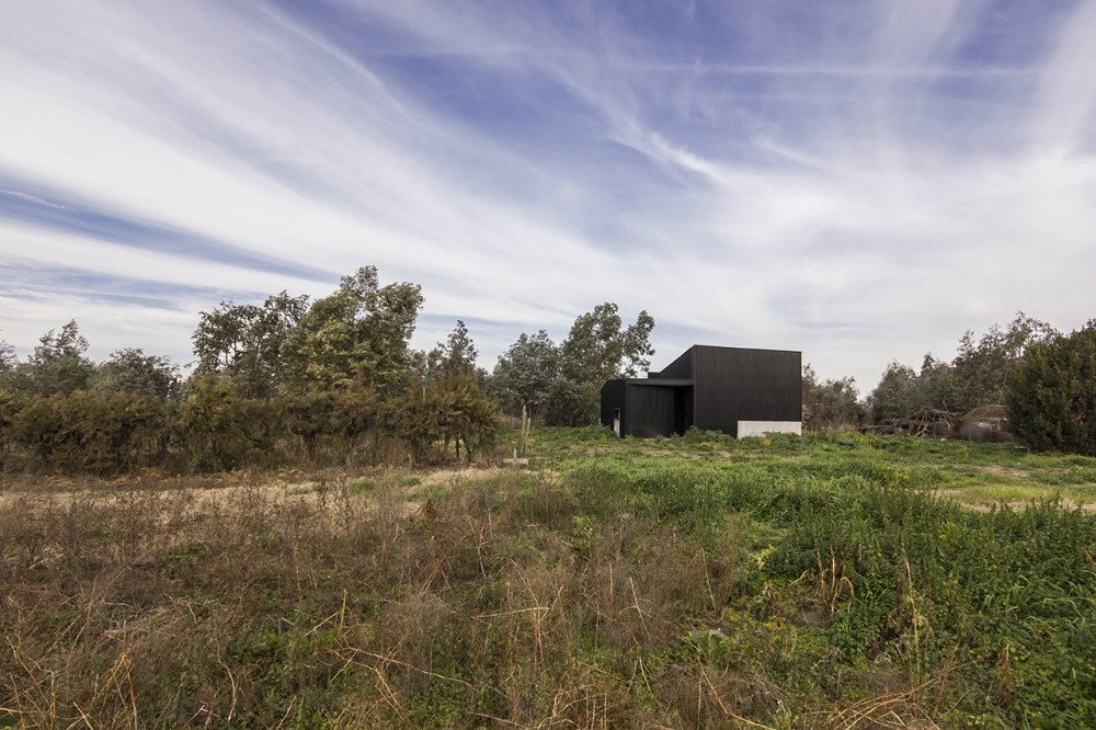 Herrera Studio-House / Cekada-Romanos Arquitectos