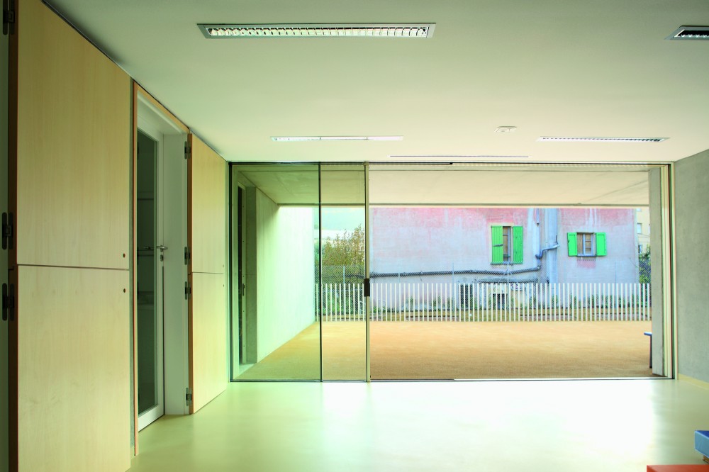 Children’s Day Care Center in La Trintite / CAB Architects