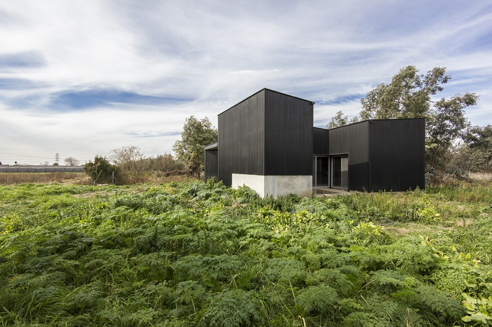 Herrera Studio-House / Cekada-Romanos Arquitectos