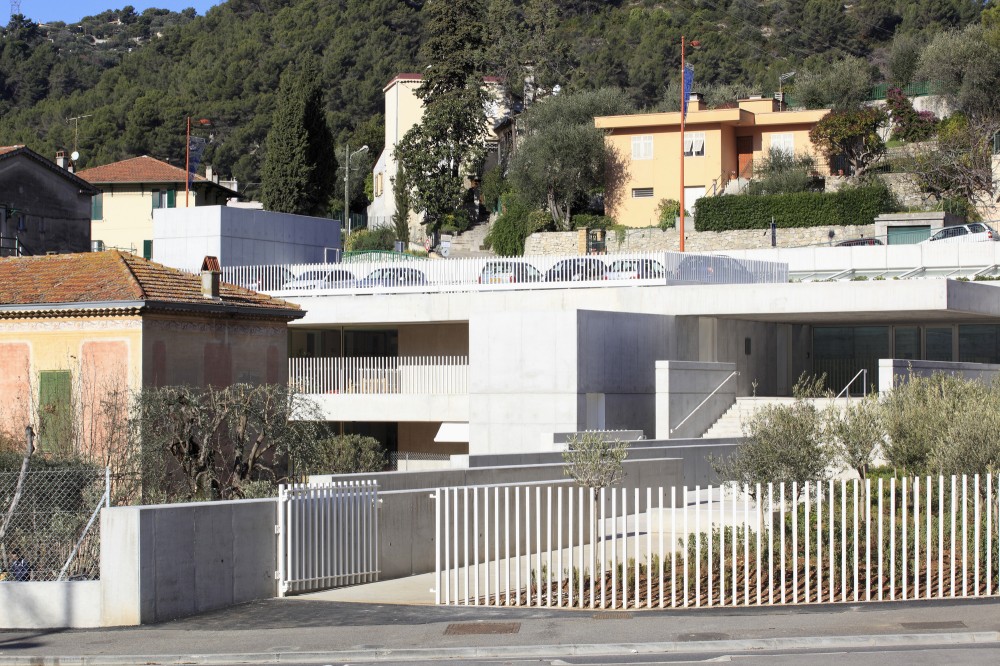 Children’s Day Care Center in La Trintite / CAB Architects