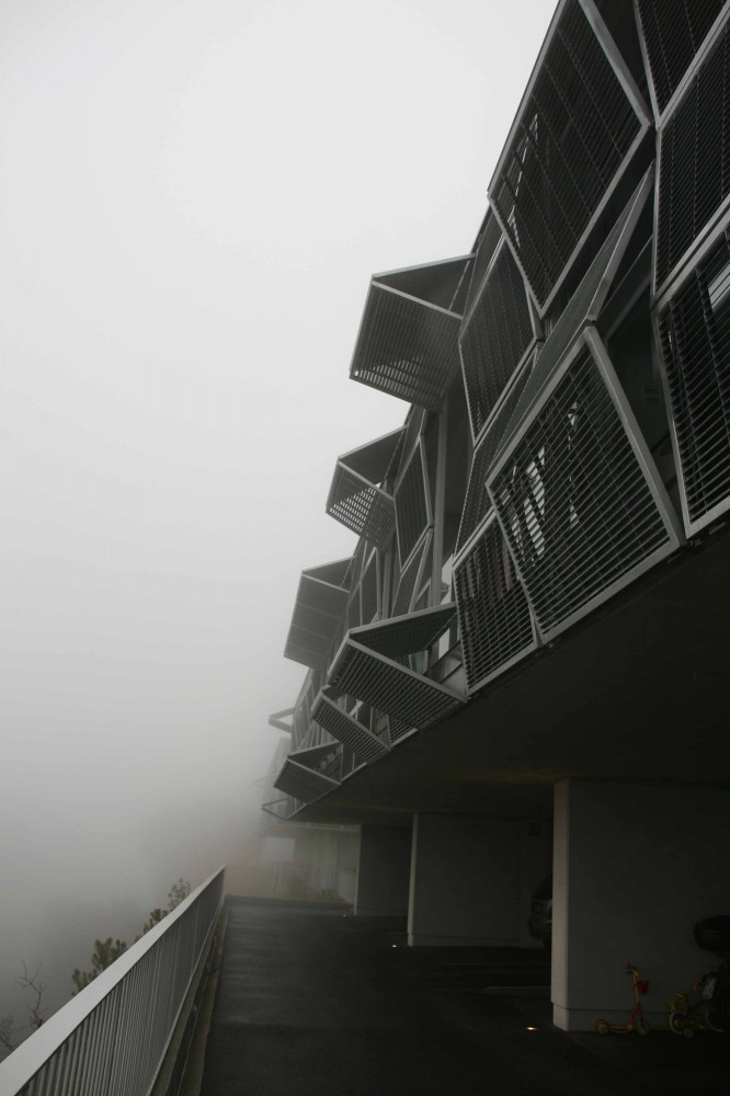 Strip of Six Apartments in Eze / CAB Architects