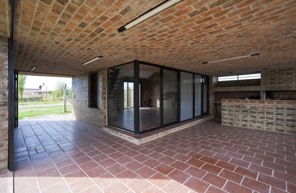 Alejandra House / Cekada-Romanos Arquitectos