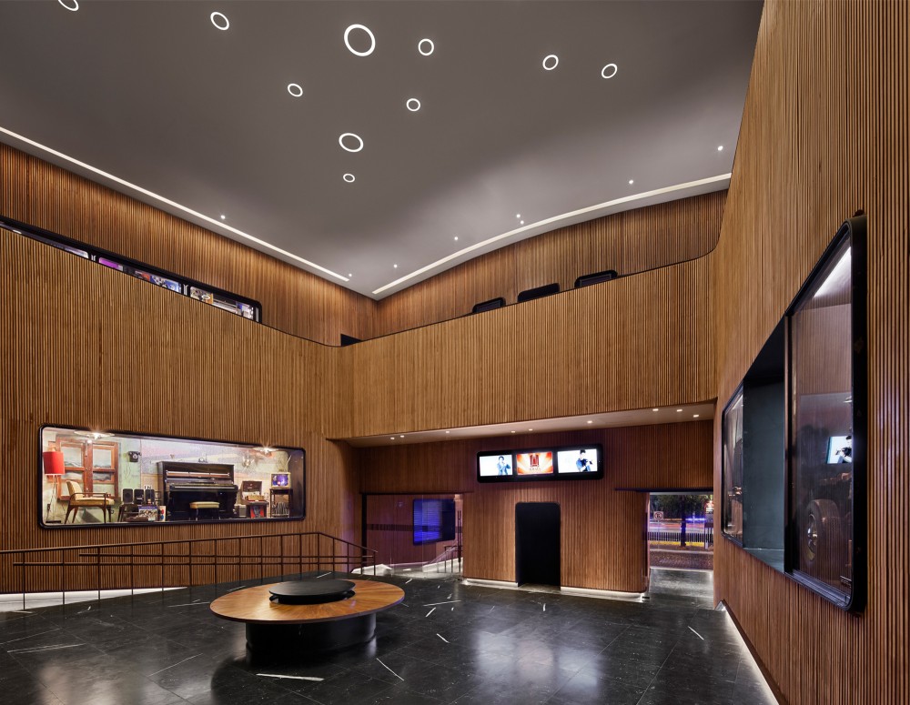 El Plaza Condesa / Muñohierro + Esrawe Studio