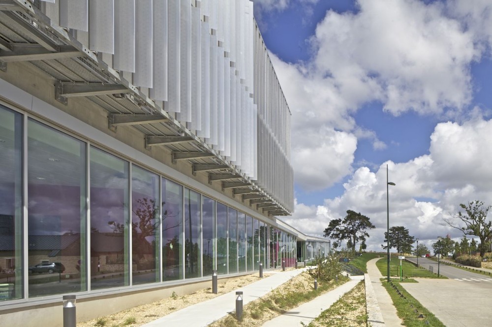 Pole Services / Barré Lambot Architectes