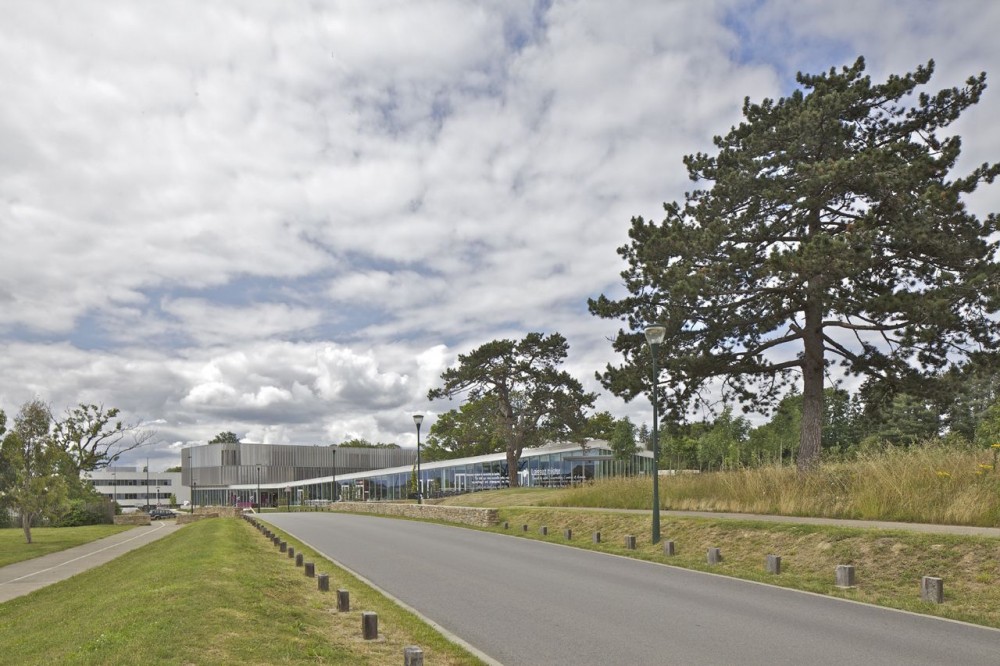 Pole Services / Barré Lambot Architectes