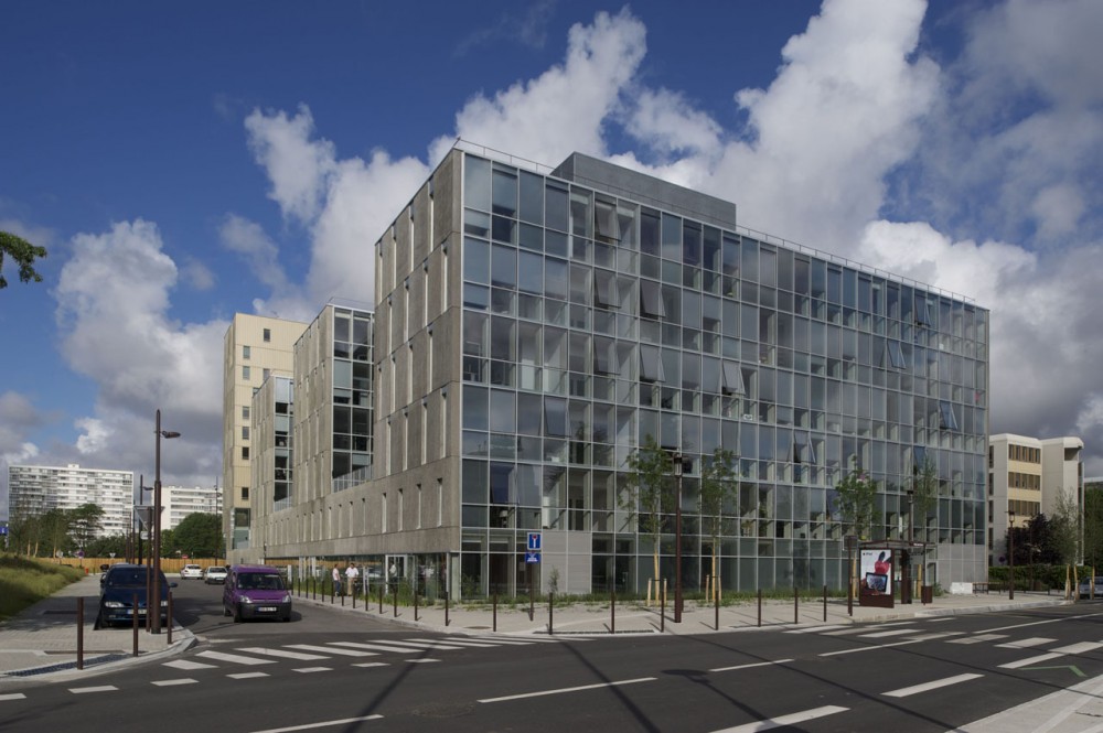 Tripode Office Building / Barré Lambot Architectes