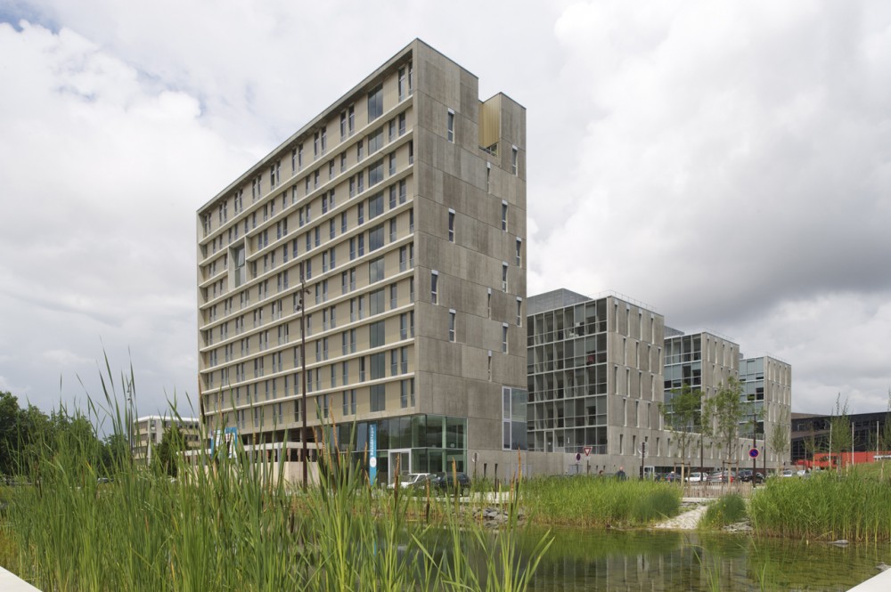 Tripode Office Building / Barré Lambot Architectes
