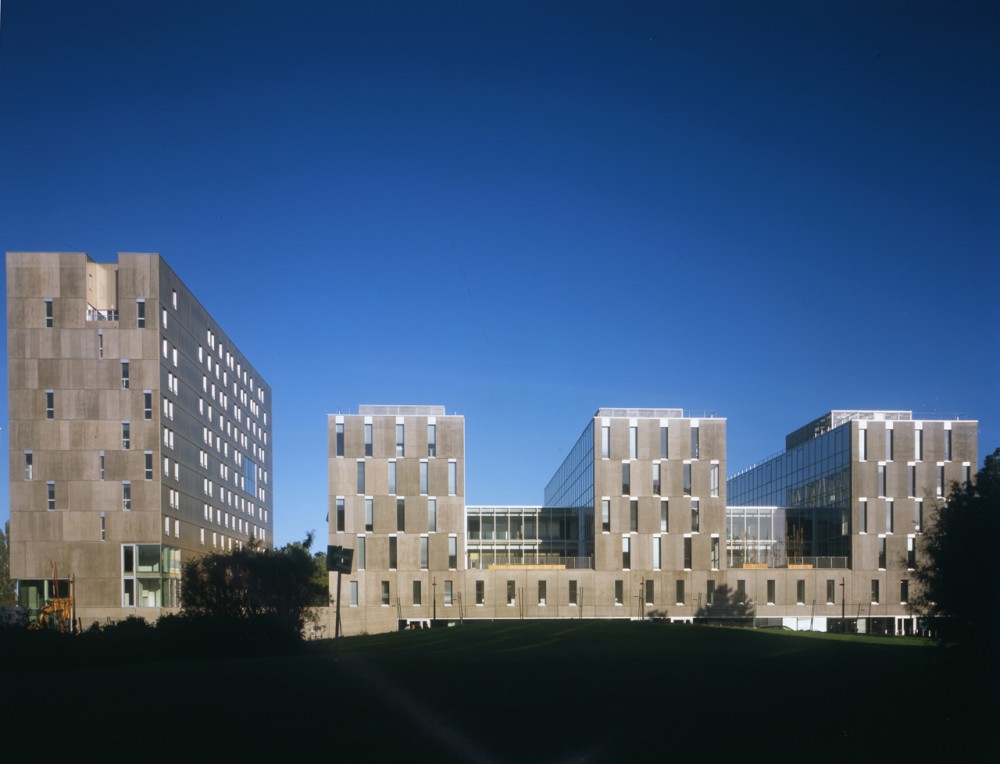 Tripode Office Building / Barré Lambot Architectes