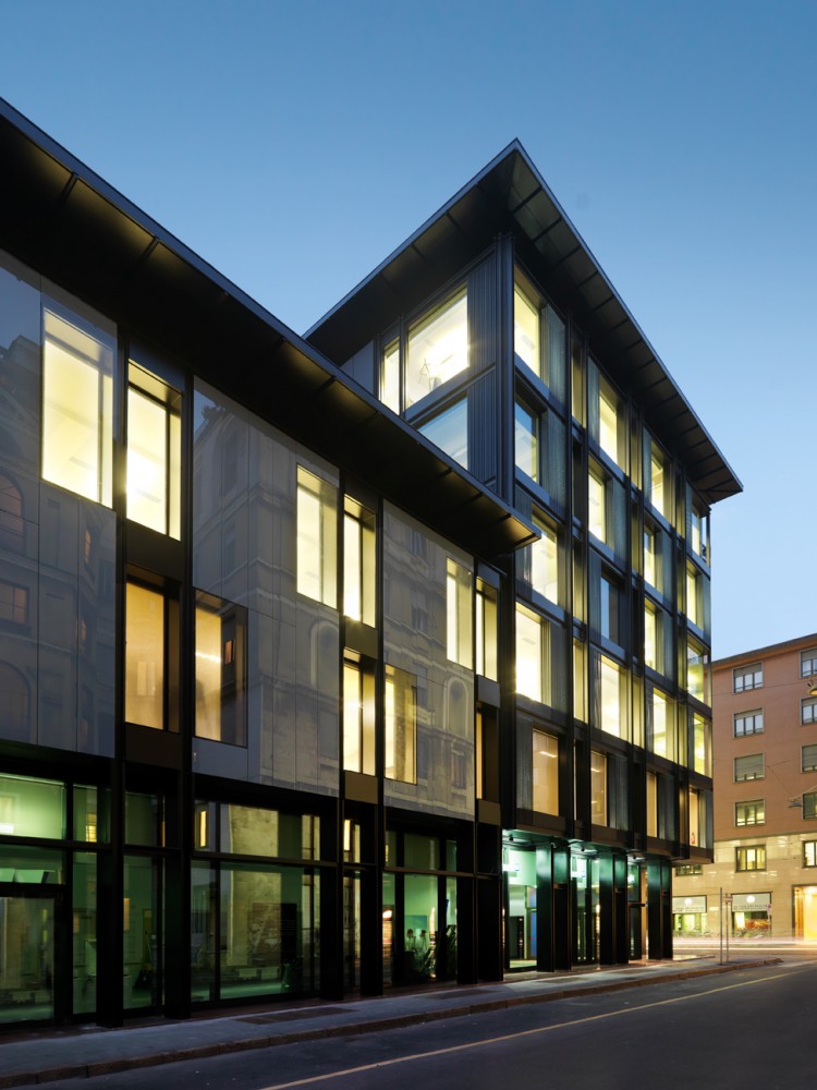 Refurbishment of “La Serenissima” Office Building / Park Associati