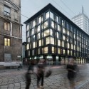 Refurbishment of “La Serenissima” Office Building / Park Associati Refurbishment of “La Serenissima” Office Building / Park Associati © Andrea Martiradonna