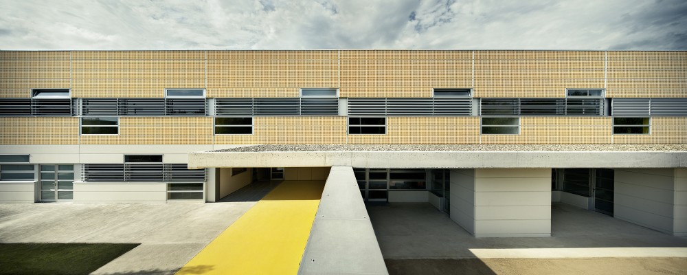 School in Tarragona / Batlle i Roig Arquitectes