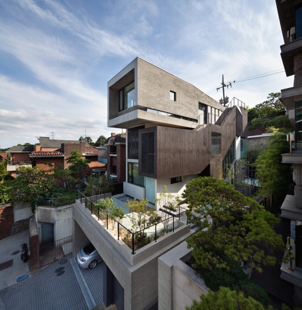 H-House / BANG by MIN – Sae Min Oh