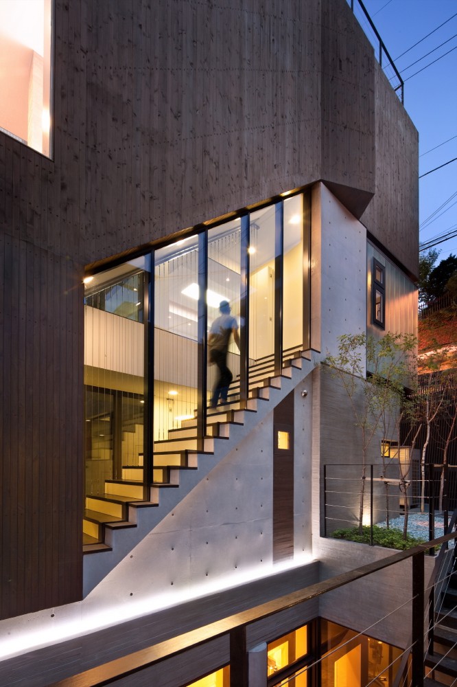 H-House / BANG by MIN – Sae Min Oh