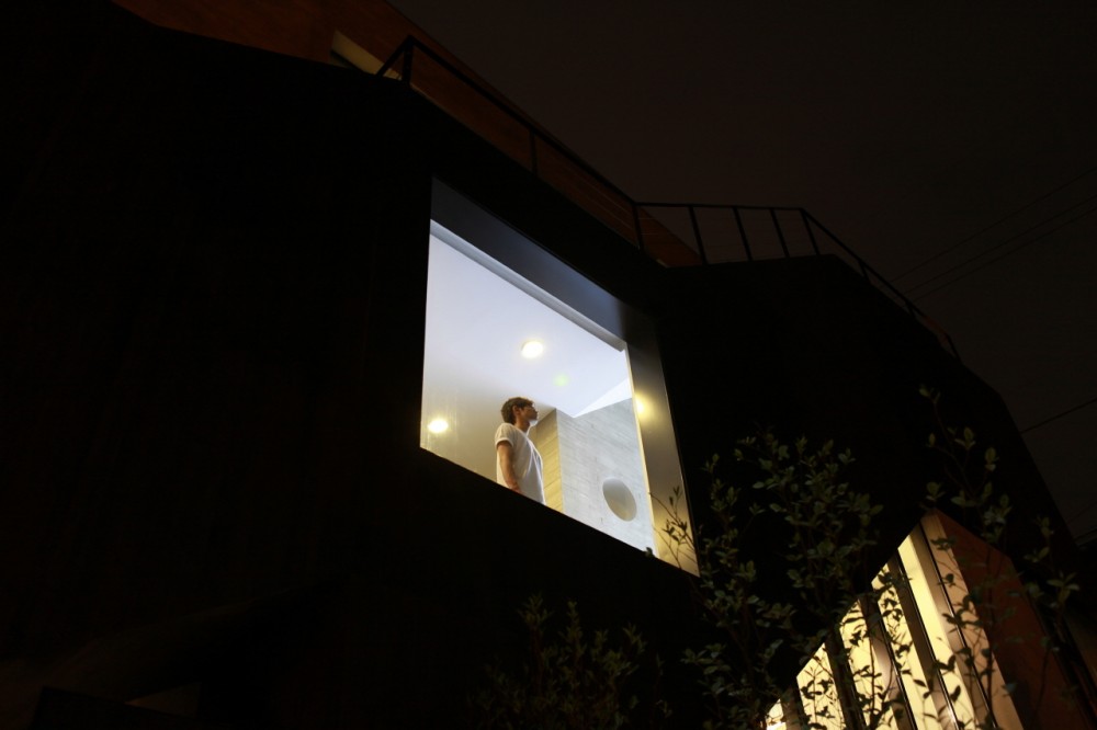 H-House / BANG by MIN – Sae Min Oh