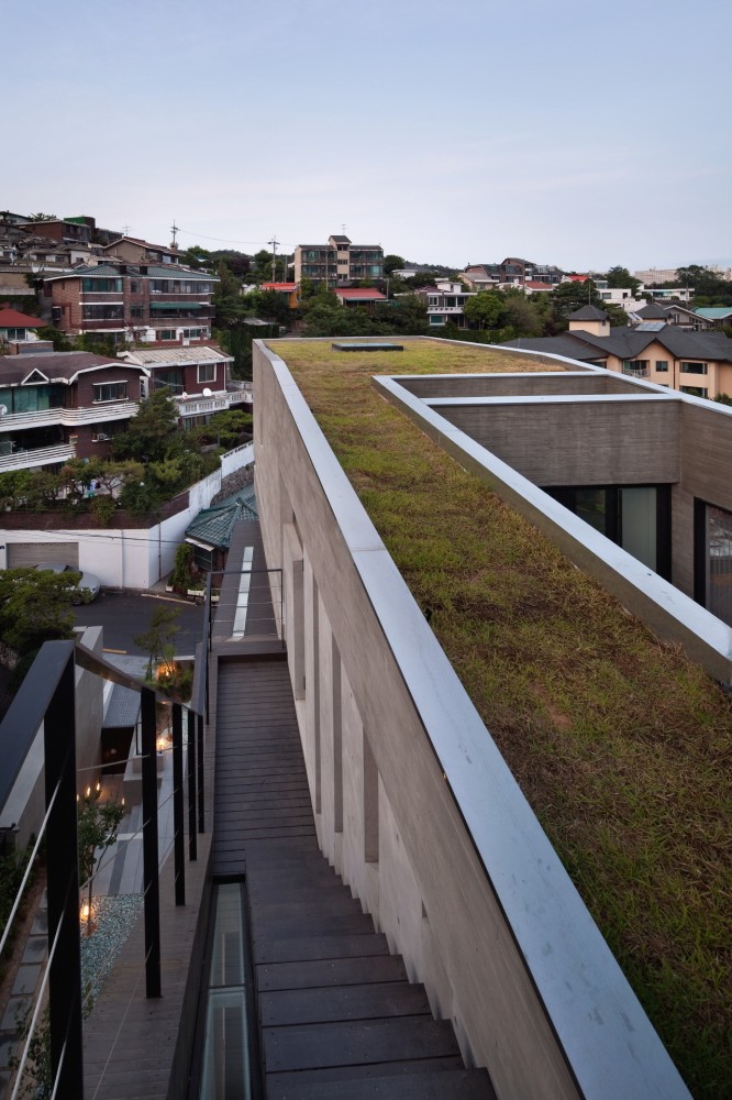 H-House / BANG by MIN – Sae Min Oh