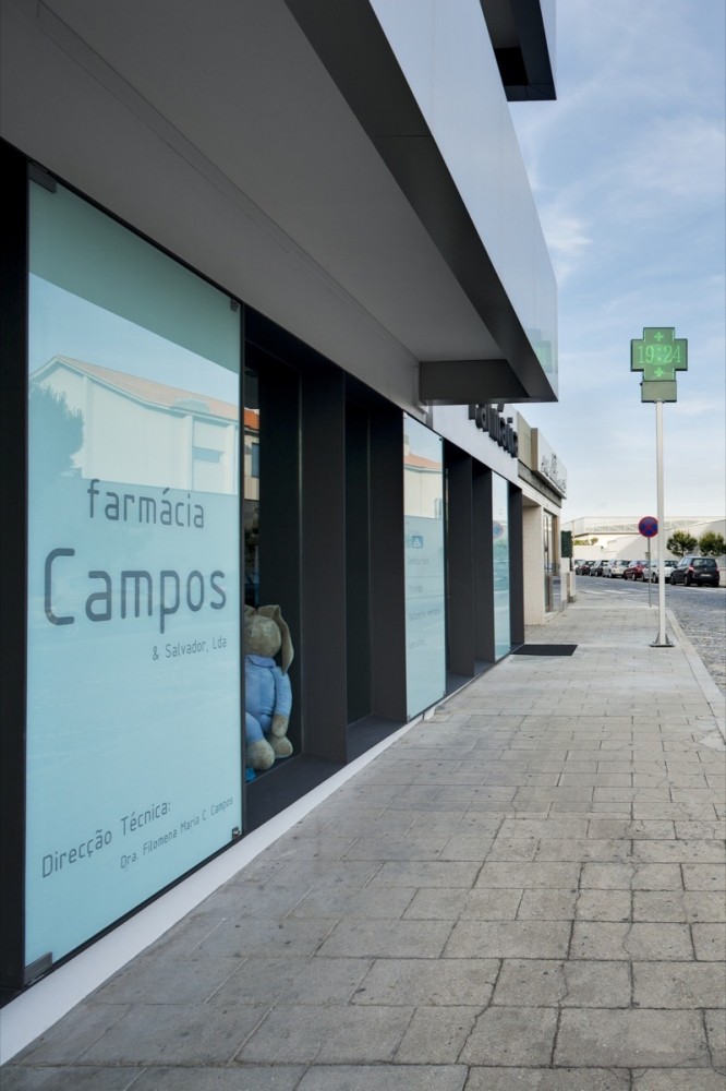 Campos Pharmacy / e|348 Arquitectura