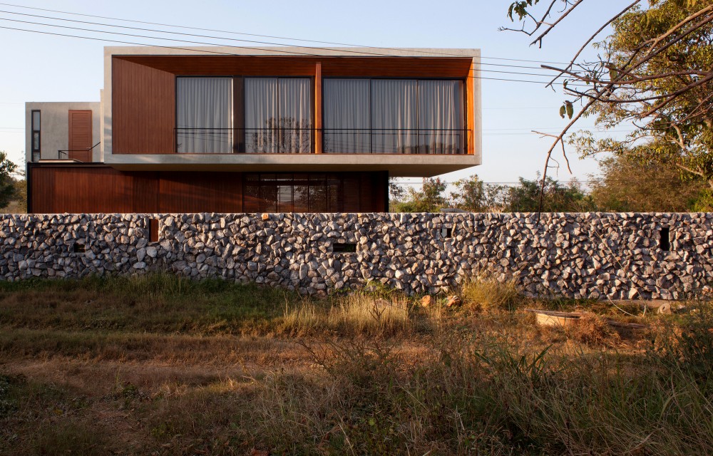 W House / IDIN Architects