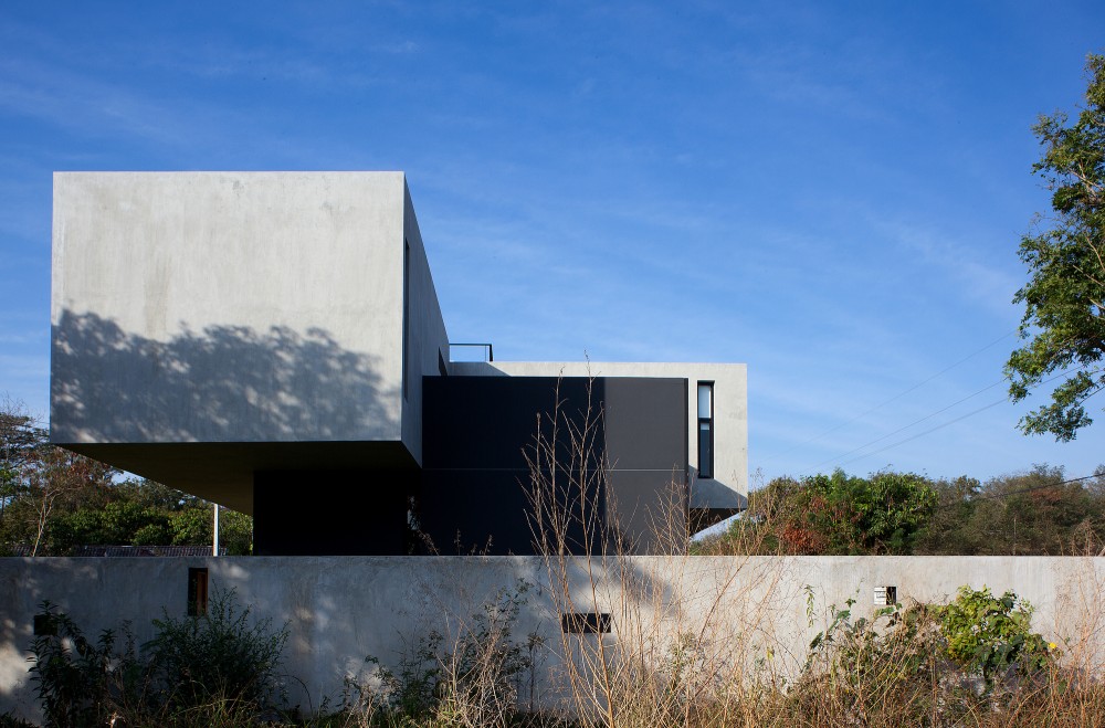 W House / IDIN Architects