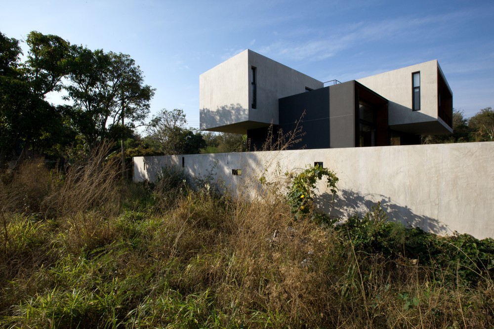 W House / IDIN Architects