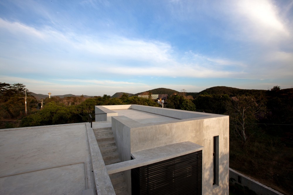 W House / IDIN Architects