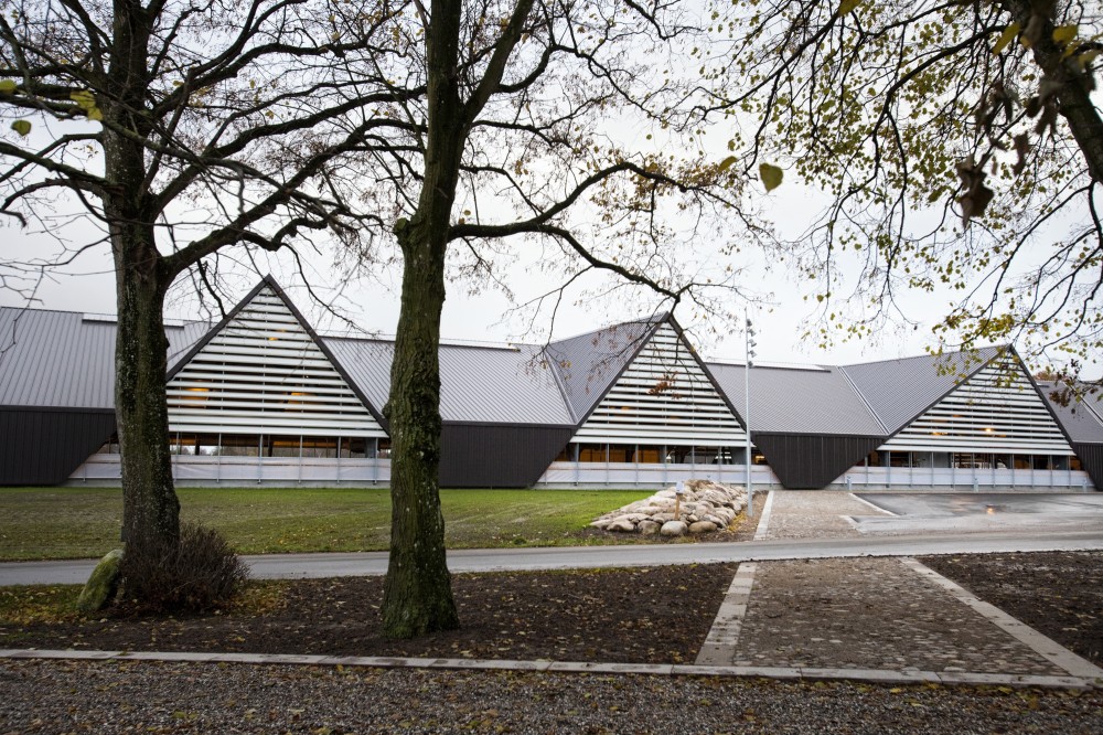 Vejlskovgaard Stable / LUMO Architects