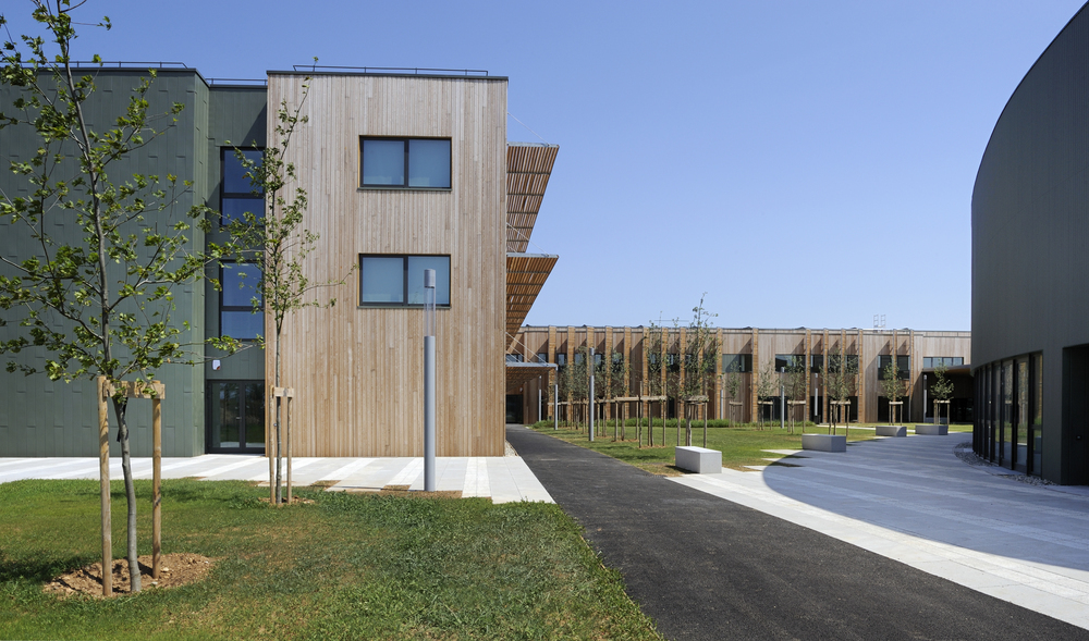 Véolia Environnement Centre Est / Arte Charpentier Architectes