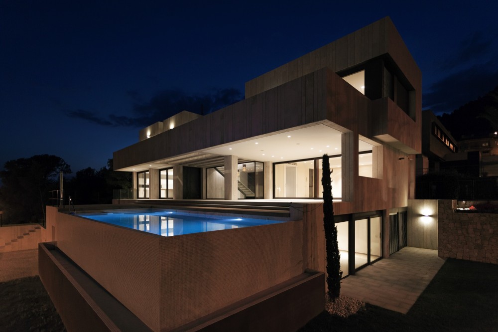 Monasterios House / Antonio Altarriba Comes