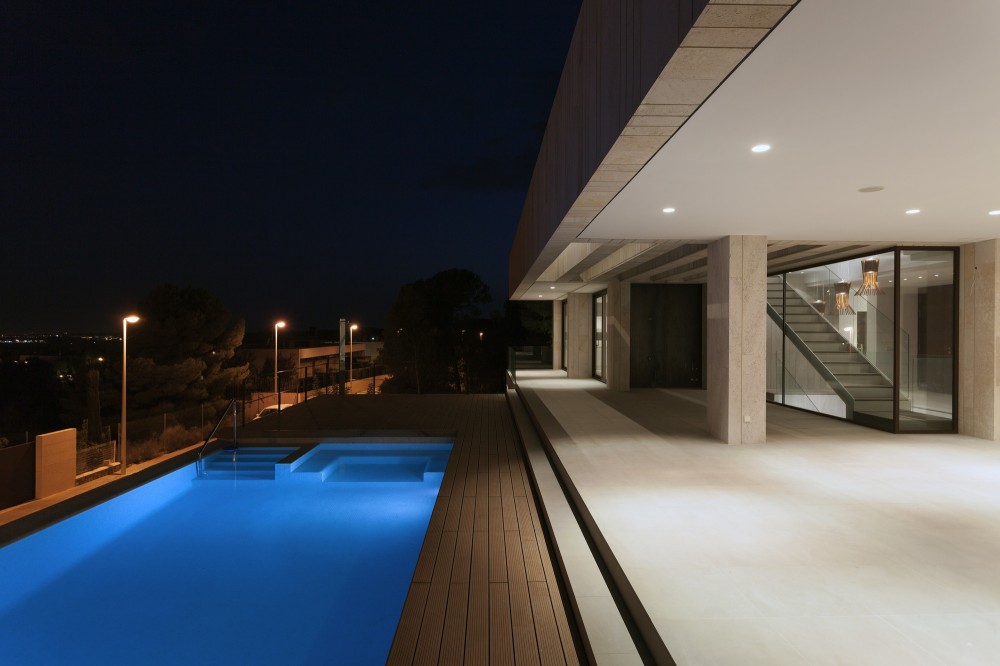 Monasterios House / Antonio Altarriba Comes