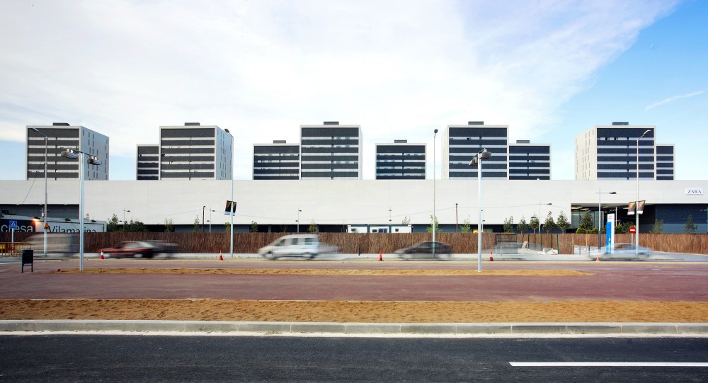 Vilamarina Building / Batlle i Roig Arquitectes