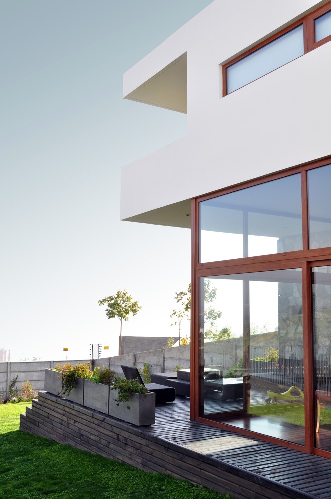 Donoso – Smith House / EMa arquitectos + Raimundo Salgado