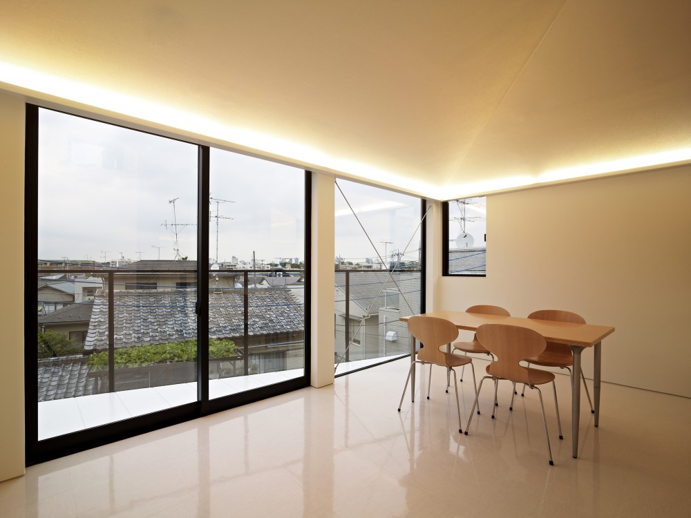 Tokyo Balconies / KINO Architects