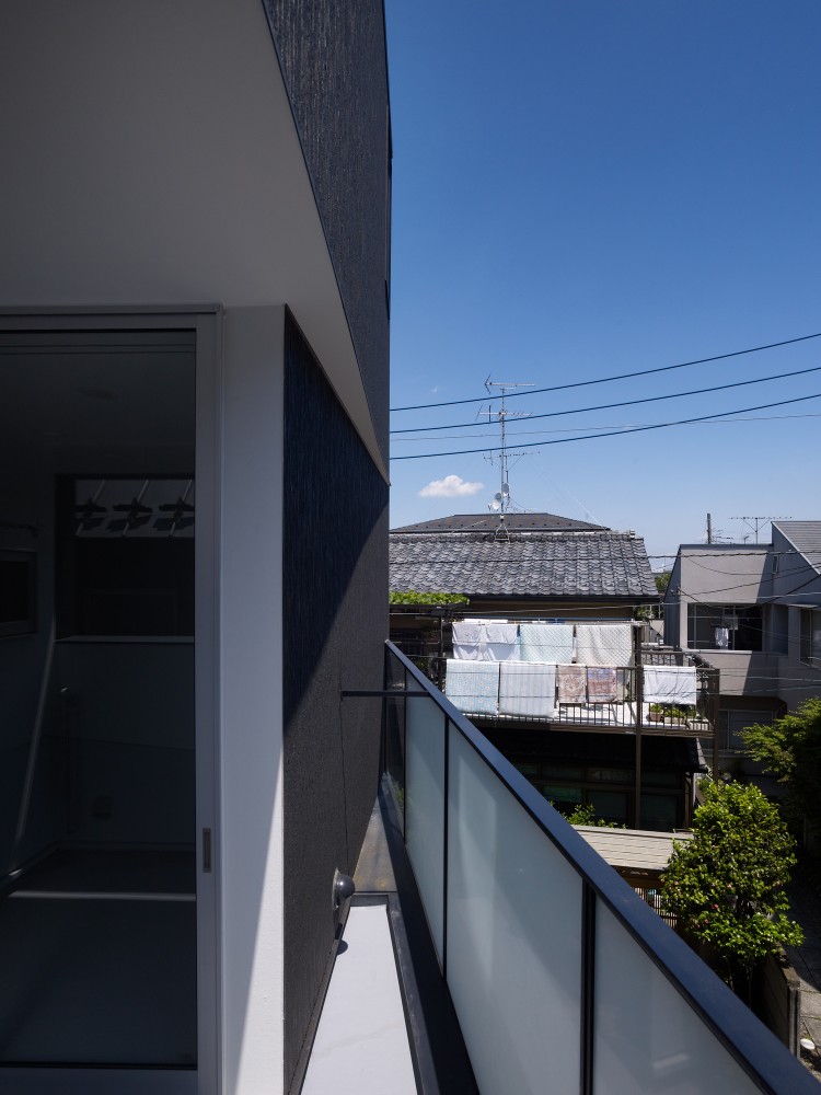 Tokyo Balconies / KINO Architects
