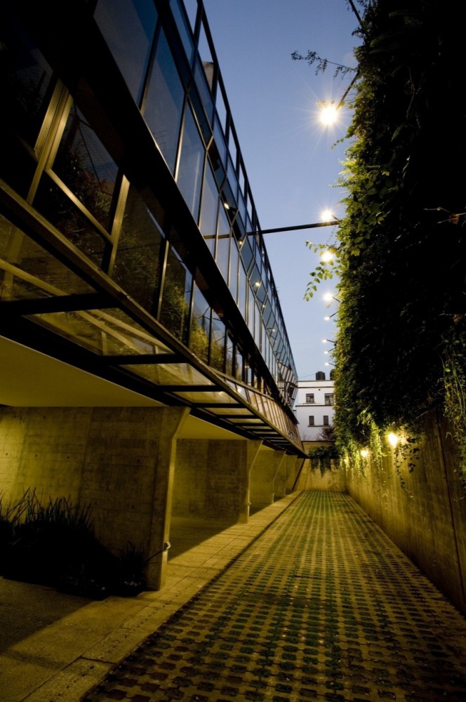 Aristoteles 235 / Santiago de la Mora, Fernando Martinez & JCK