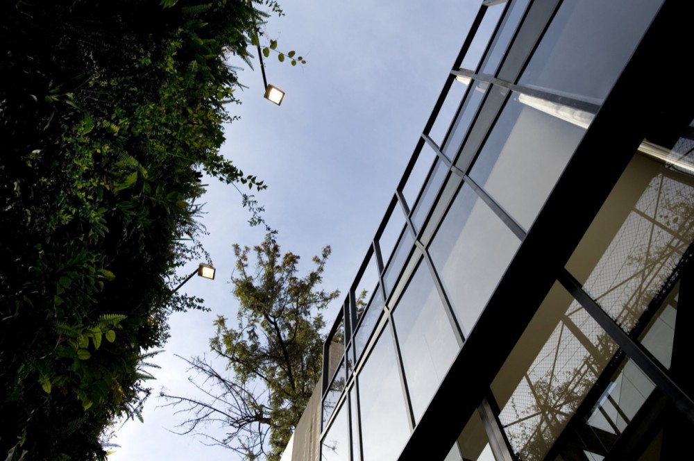 Aristoteles 235 / Santiago de la Mora, Fernando Martinez & JCK