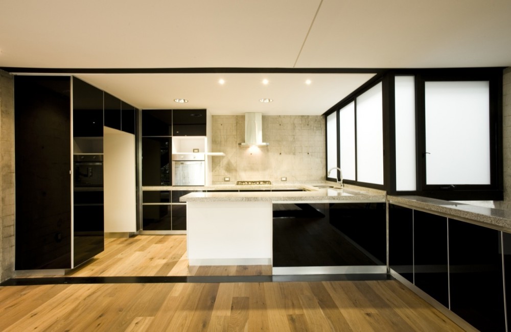 Aristoteles 235 / Santiago de la Mora, Fernando Martinez & JCK