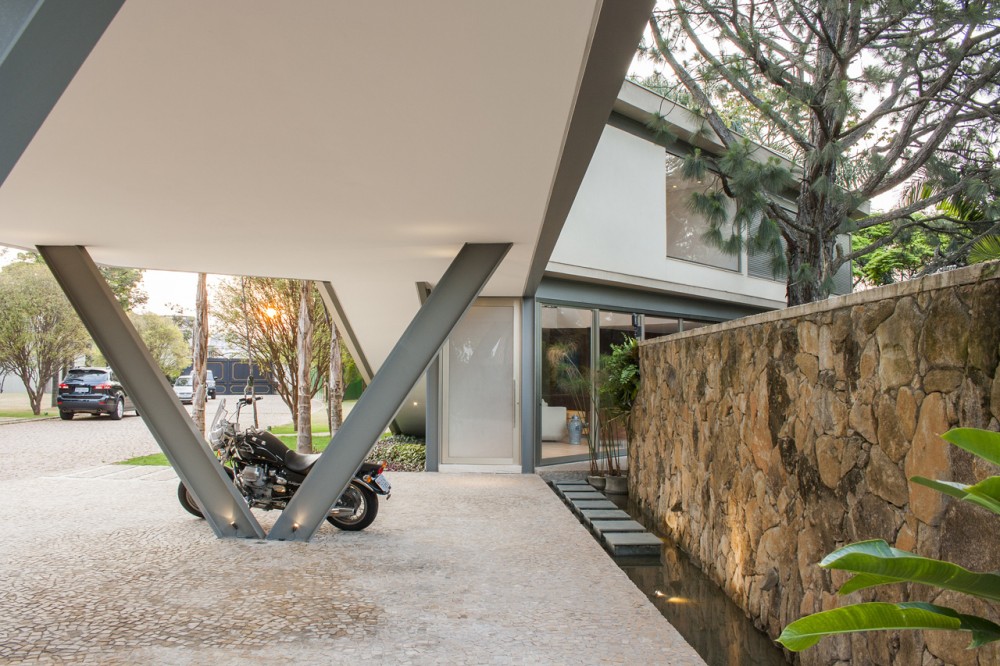 Offset House / Shieh Arquitetos Associados