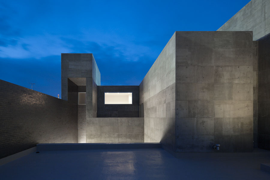 House of Silence / FORM | Kouichi Kimura Architects