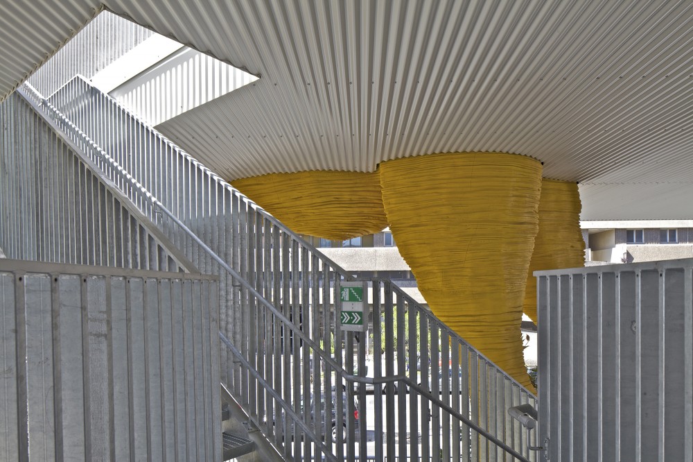 Giraffe Childcare Center / Hondelatte Laporte Architectes