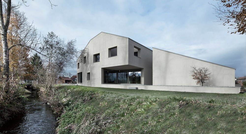 Haus am Bach / Dolmus Architekten